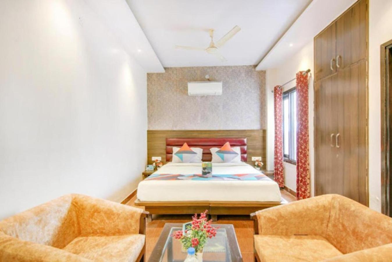 Hotel Gayatri Palace Lucknow Bagian luar foto